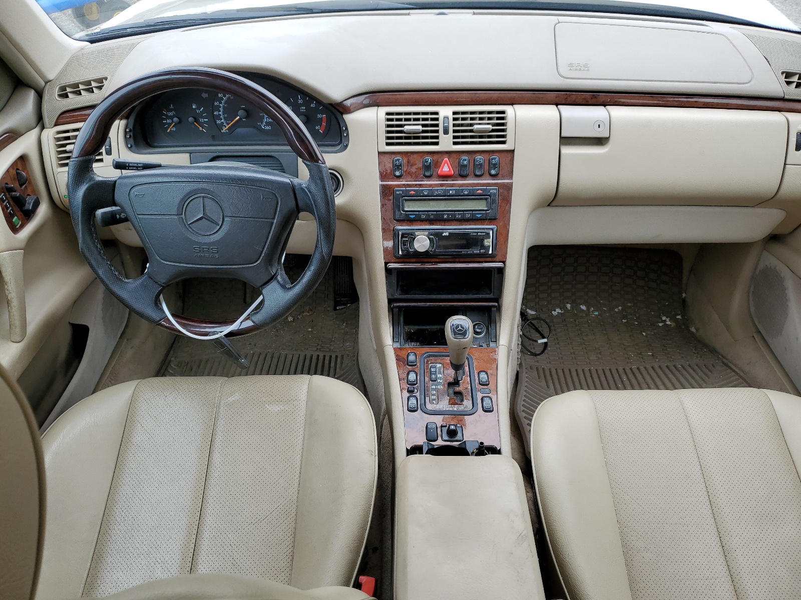 WDBJF25H3XA846705 1999 Mercedes-Benz E 300Td