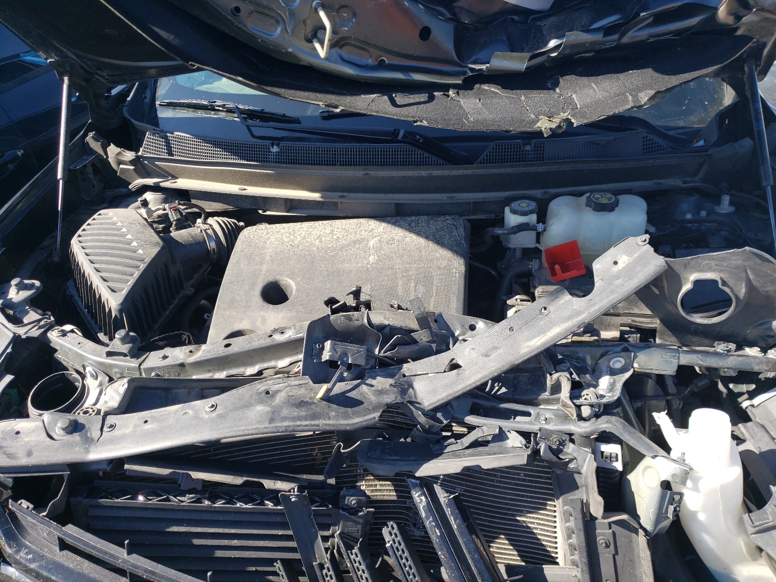 1GNERHKWXKJ286326 2019 Chevrolet Traverse Lt