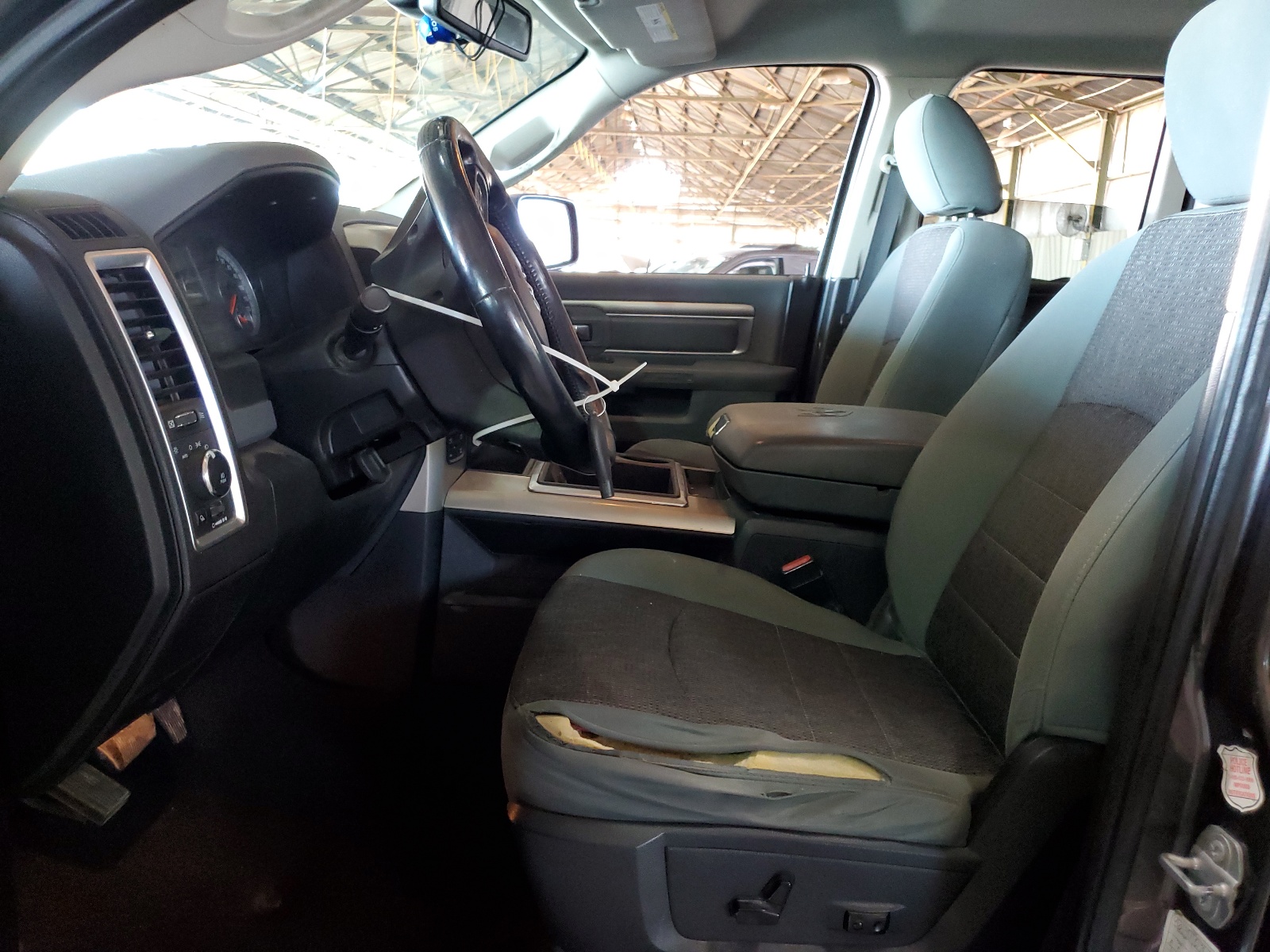 1C6RR7GG9FS664441 2015 Ram 1500 Slt