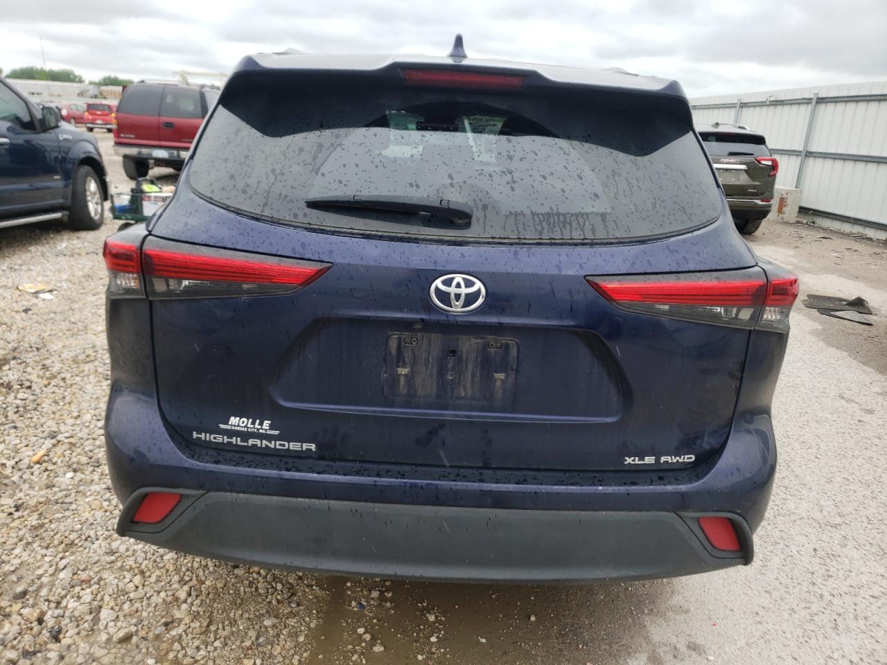 2022 Toyota Highlander Xle VIN: 5TDHZRBH5NS215054 Lot: 58521064