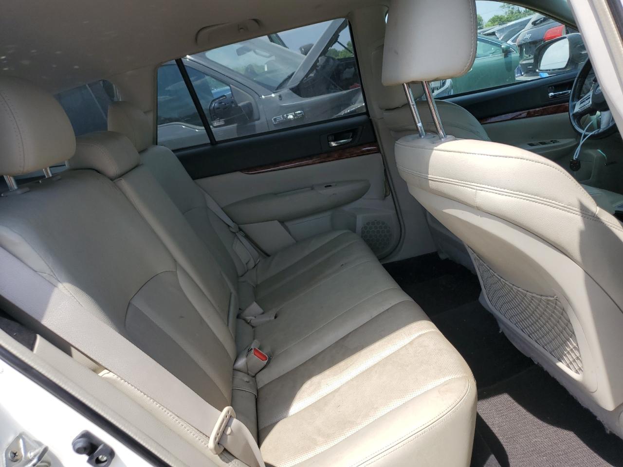 2011 Subaru Outback 2.5I Limited VIN: 4S4BRBKC4B3338757 Lot: 58876894