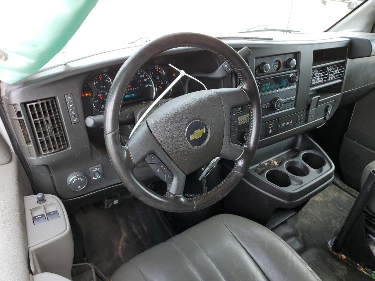 2020 Chevrolet Express G2500 VIN: 1GCWGBFG2L1172793 Lot: 60897484