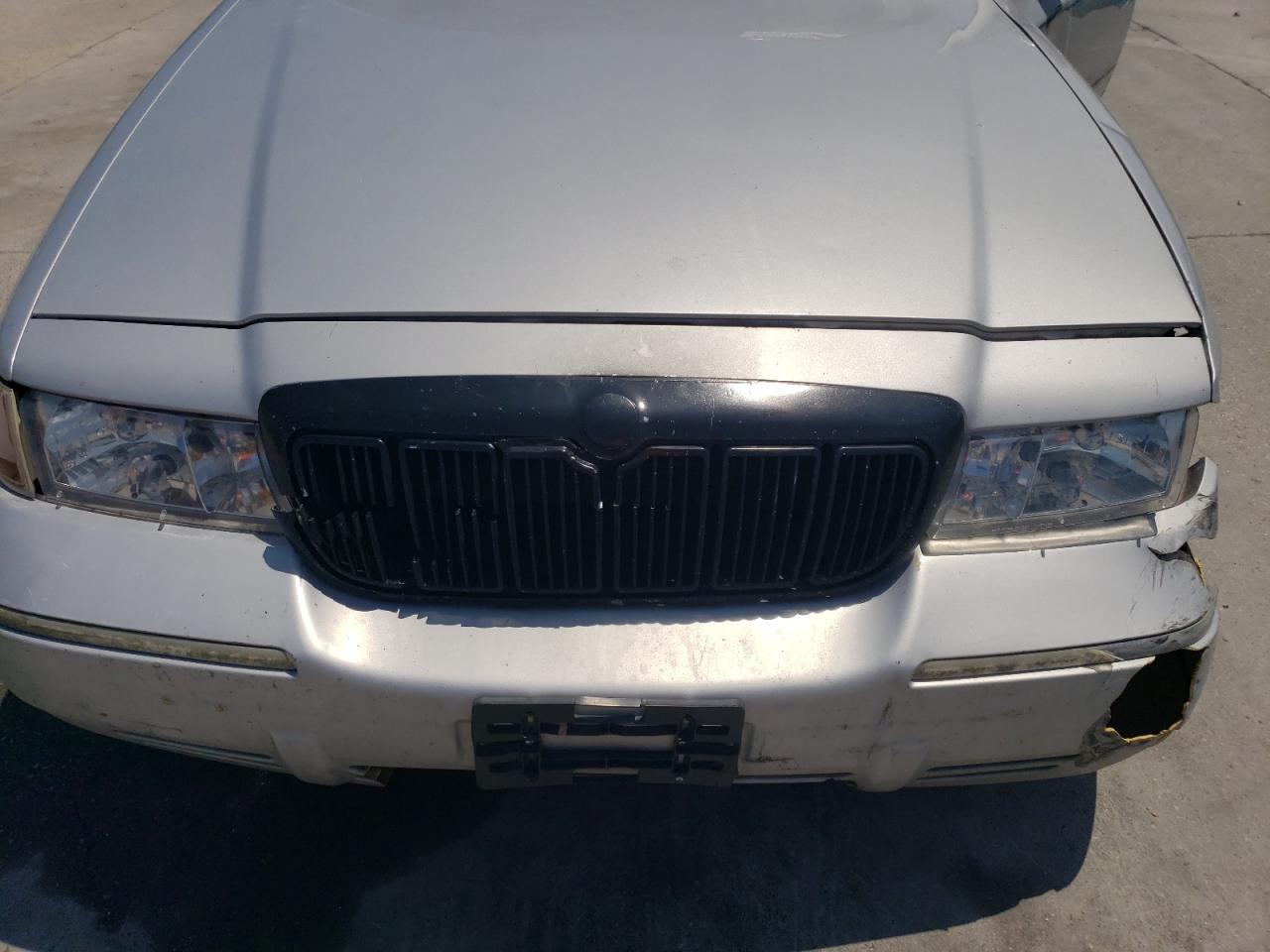 2002 Mercury Grand Marquis Gs VIN: 2MEFM74W32X633892 Lot: 58076364