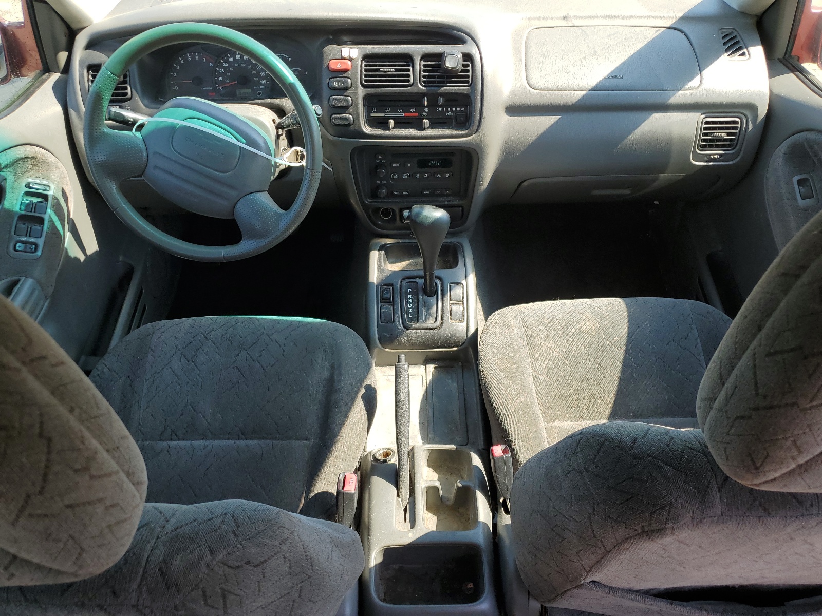 2CNBE634016936054 2001 Chevrolet Tracker Lt