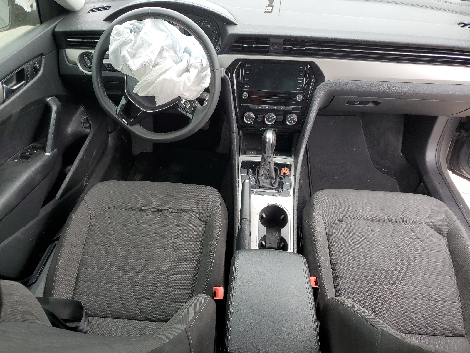 1VWAA7A34MC004072 2021 Volkswagen Passat S