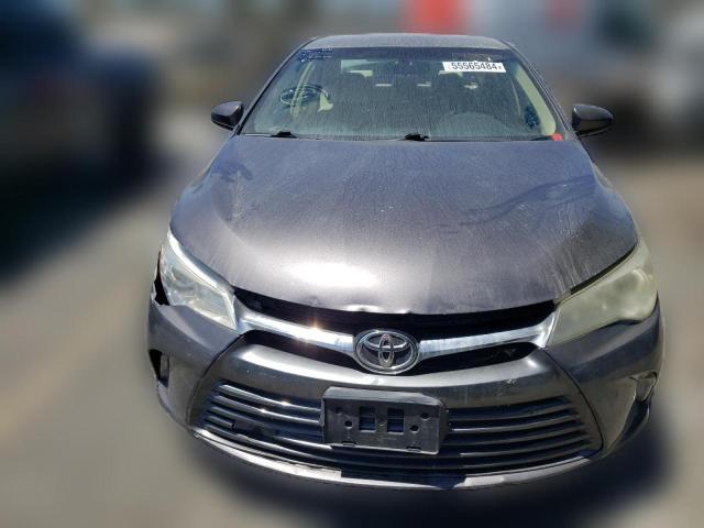  TOYOTA CAMRY 2015 Серый