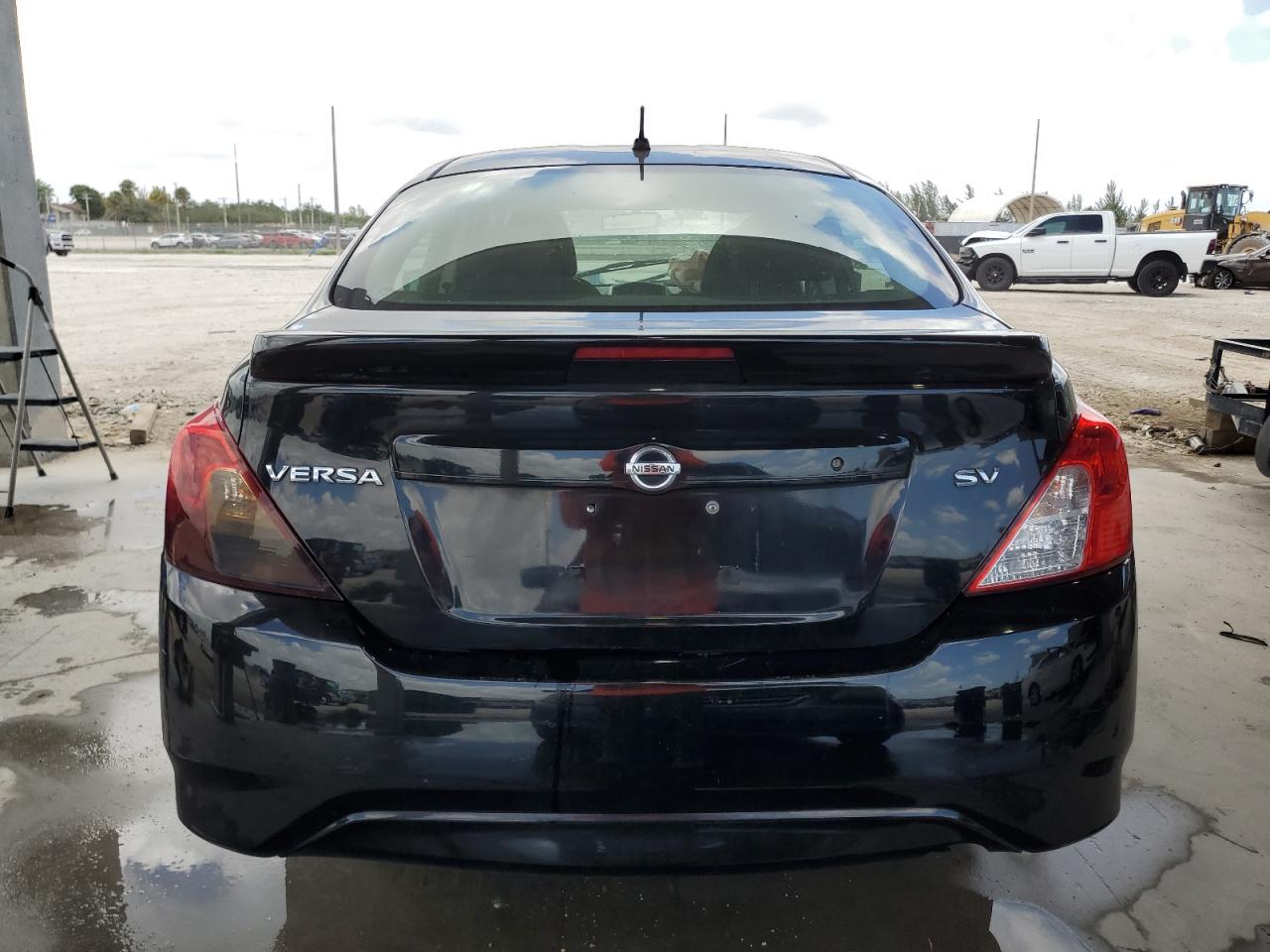 2017 Nissan Versa S VIN: 3N1CN7AP3HL808430 Lot: 59409874