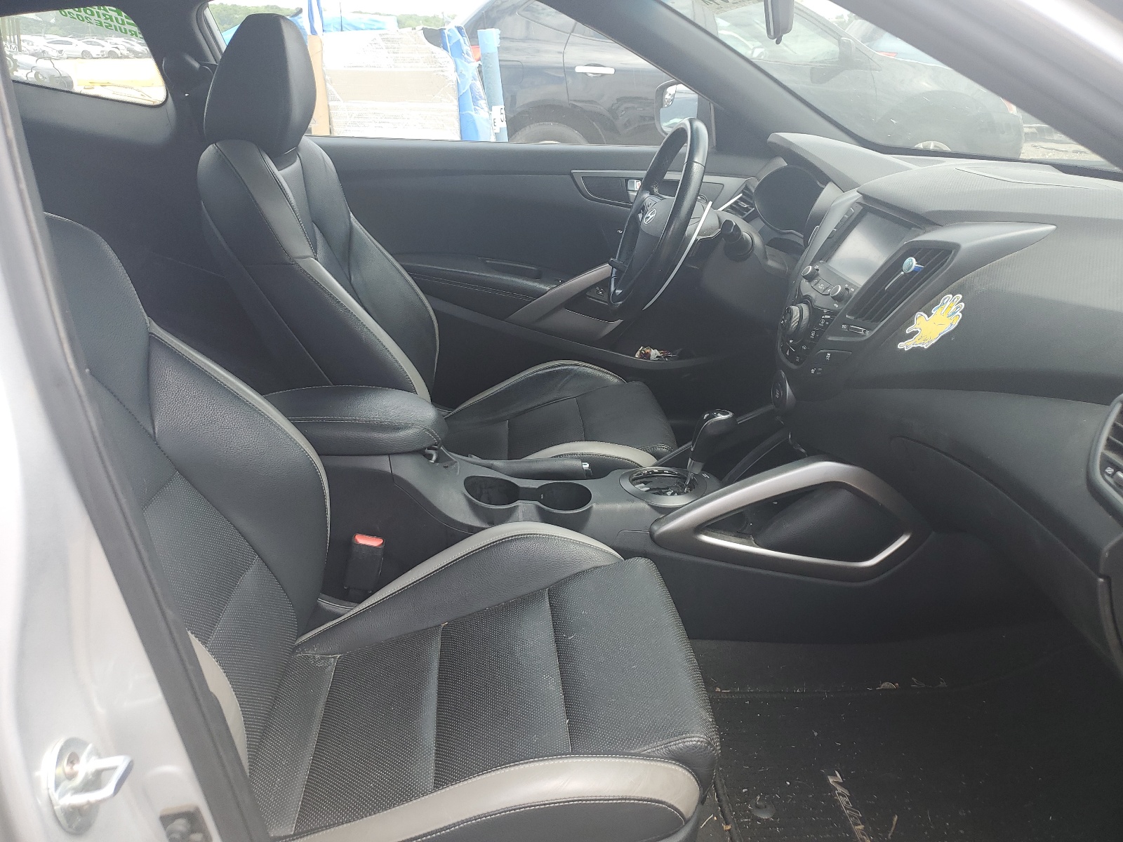 KMHTC6AE3HU313819 2017 Hyundai Veloster Turbo