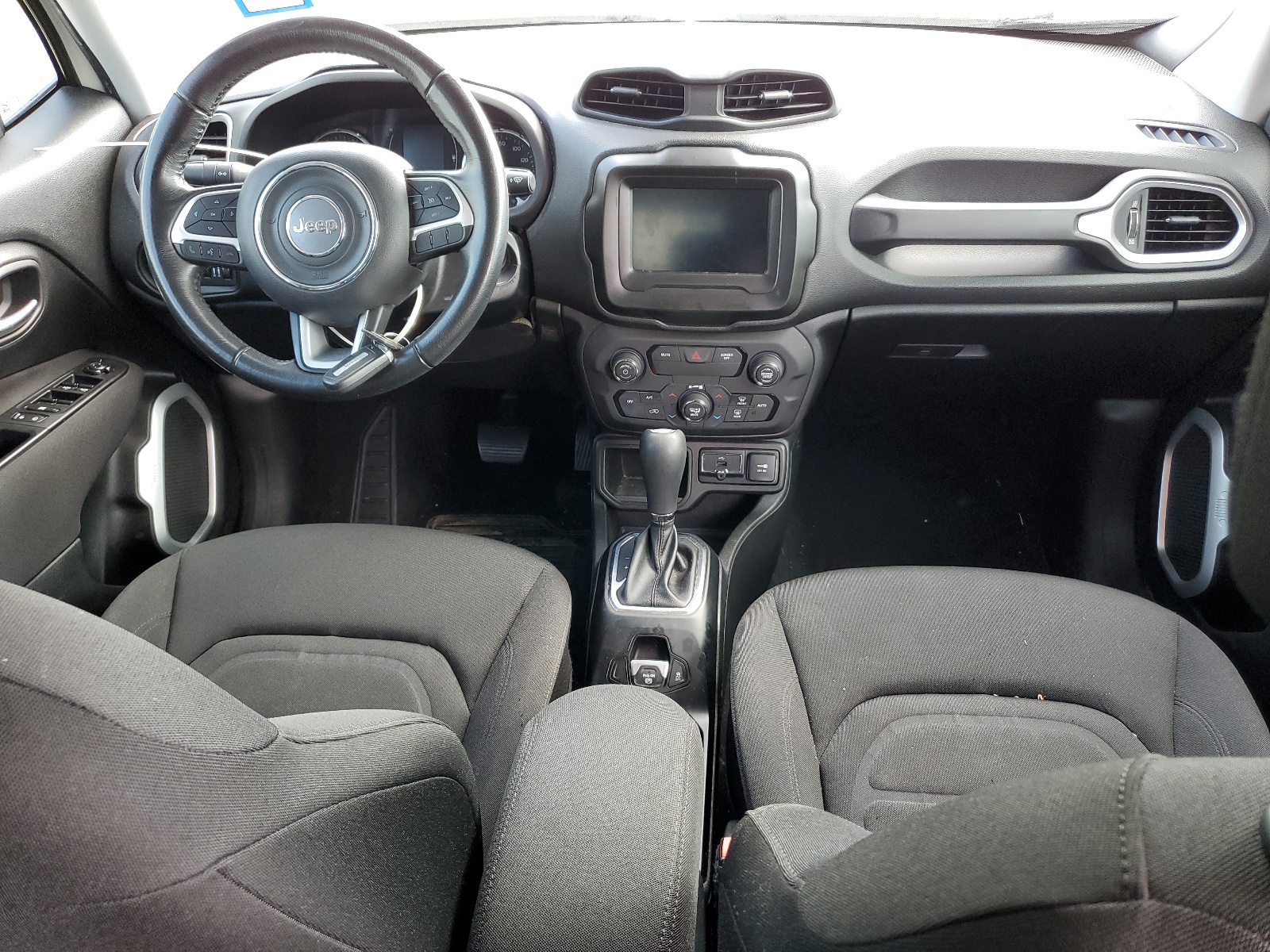 ZACCJABB0JPG70674 2018 Jeep Renegade Latitude