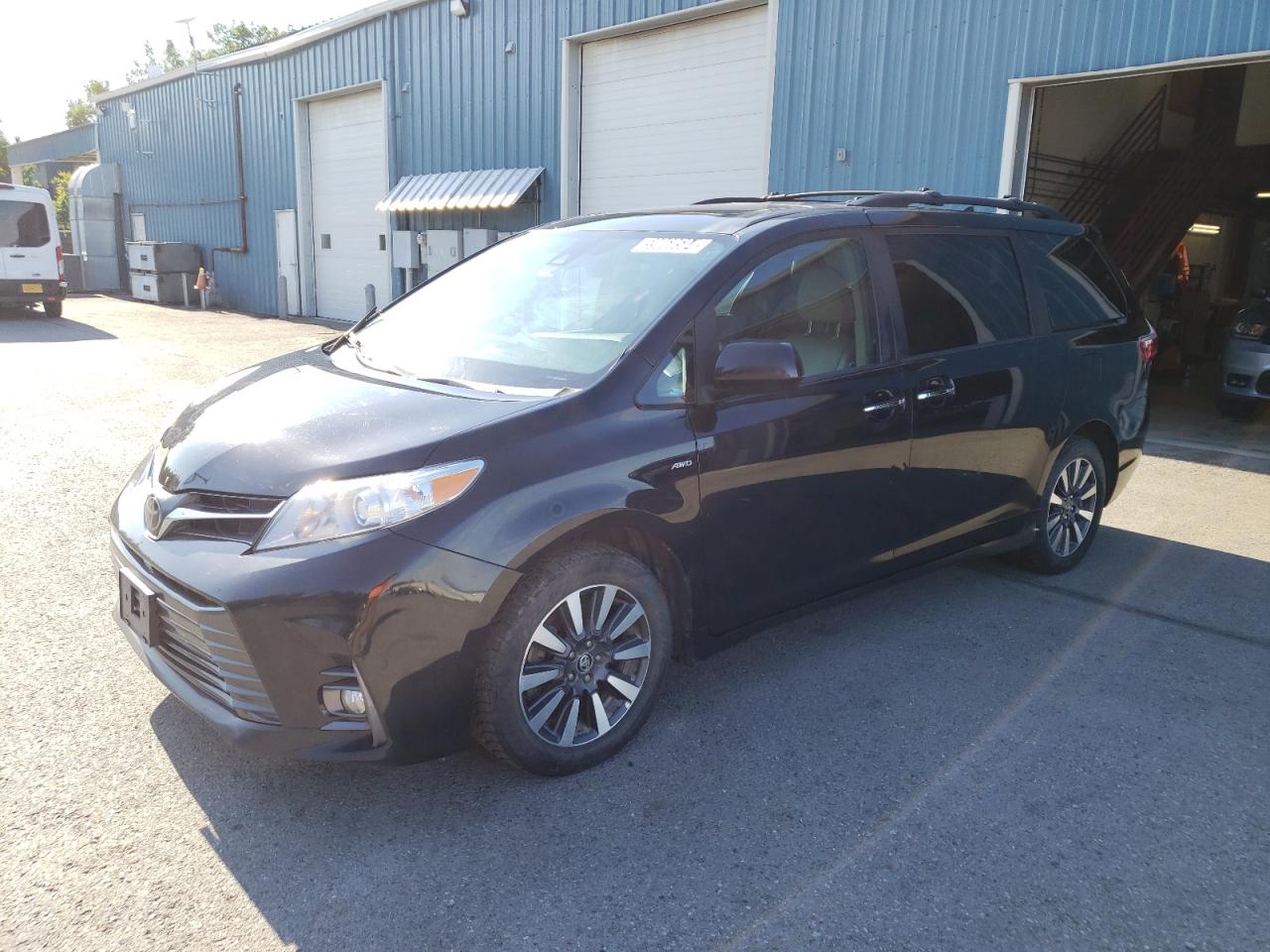 5TDDZ3DC0KS210093 2019 TOYOTA SIENNA - Image 1