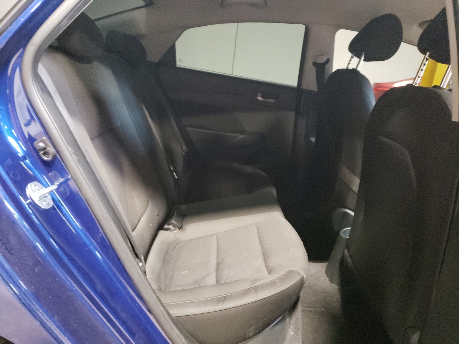 3KPC24A61LE105918 2020 Hyundai Accent Se