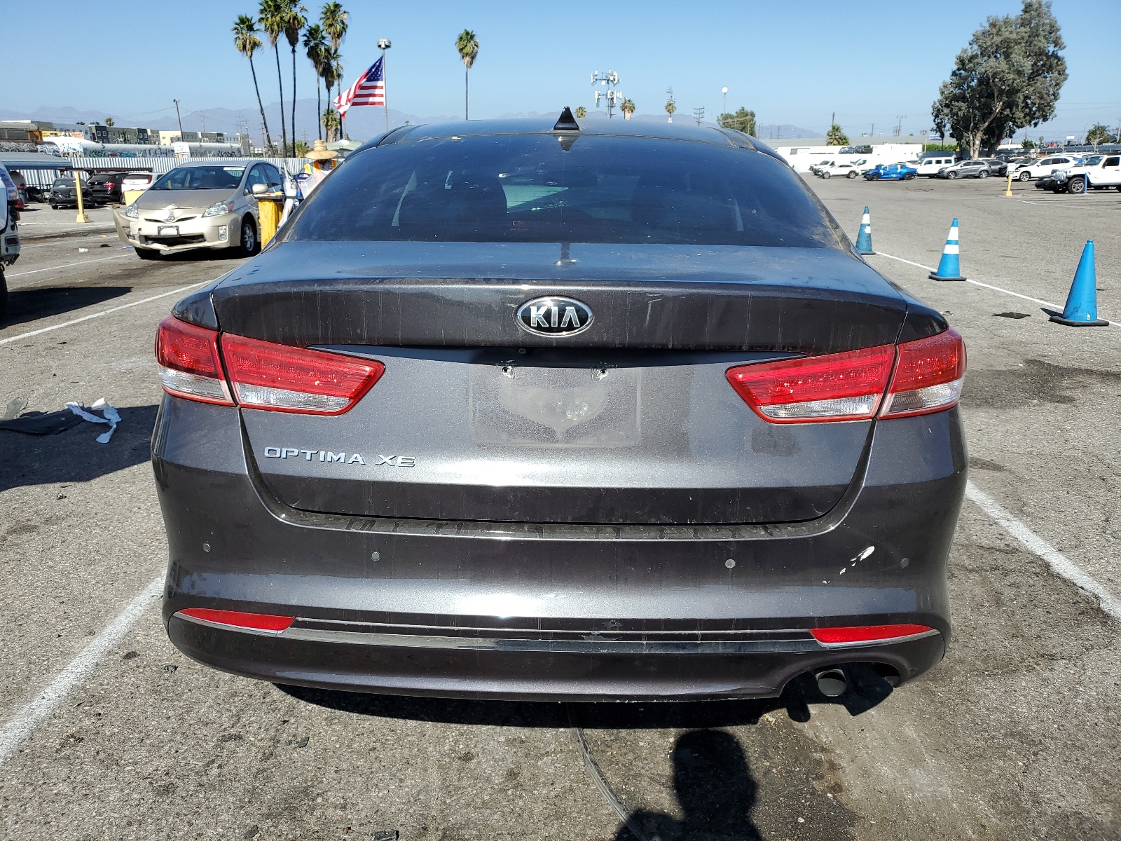 5XXGT4L37JG204572 2018 Kia Optima Lx