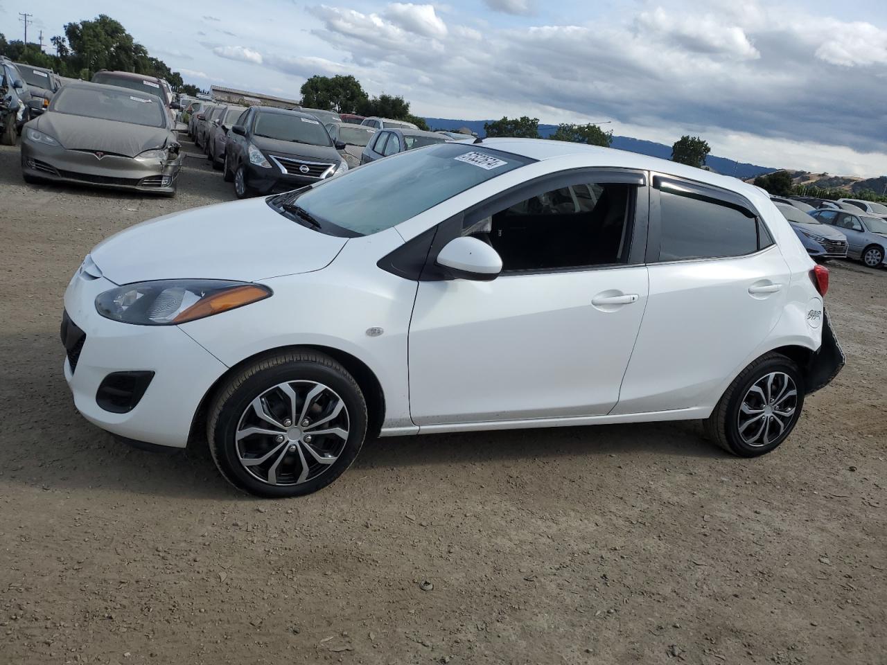 2014 Mazda Mazda2 Sport VIN: JM1DE1KZXE0175075 Lot: 57522674