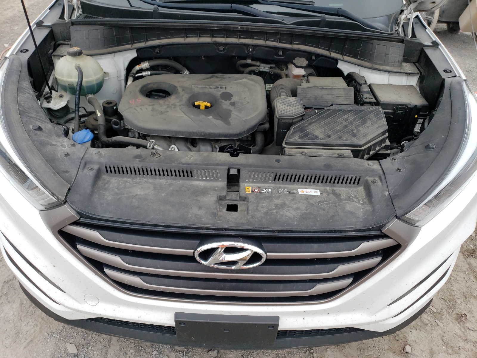 KM8J33A45GU231411 2016 Hyundai Tucson Limited