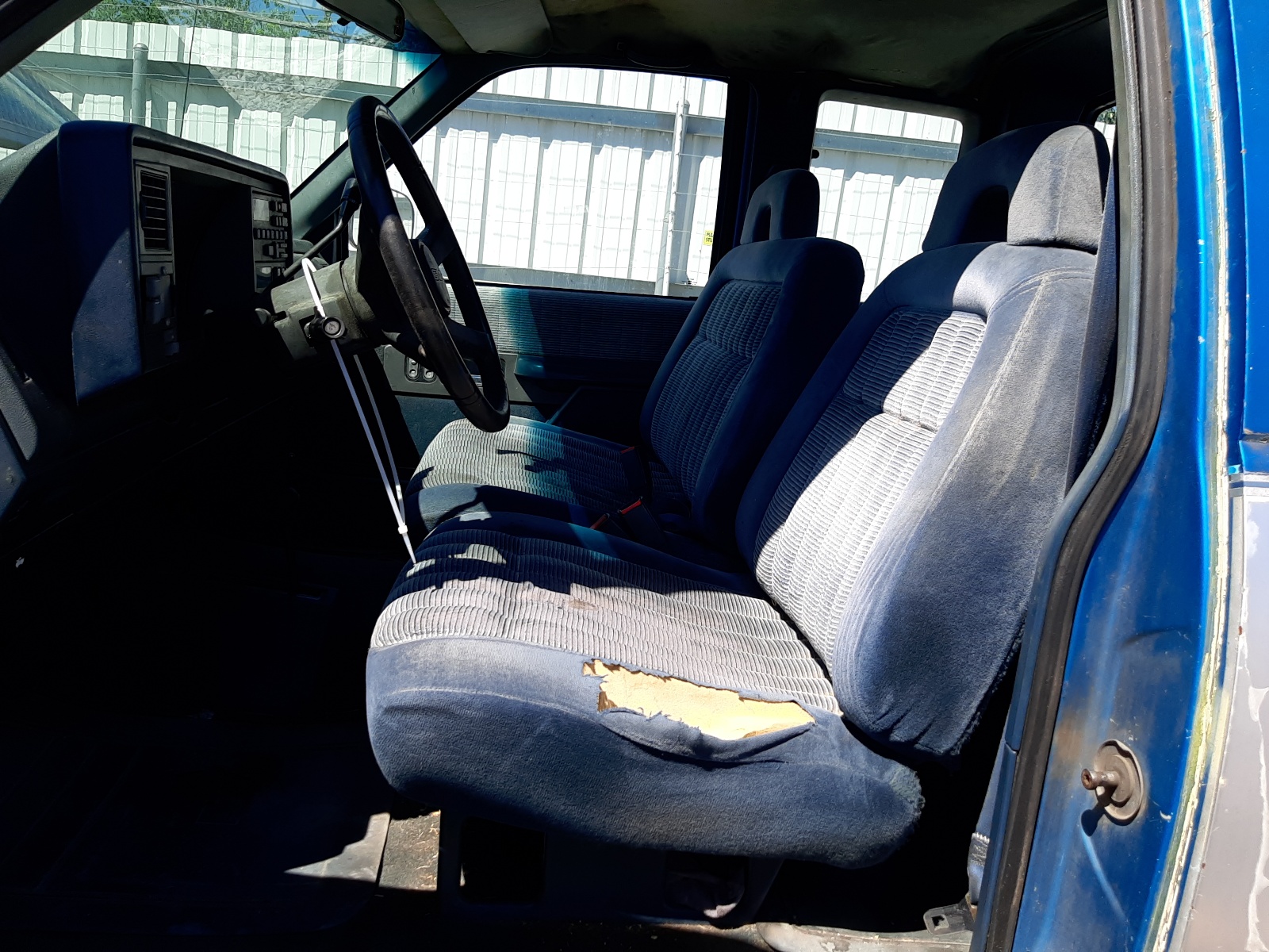 2GTEK19K7N1524235 1992 GMC Sierra K1500