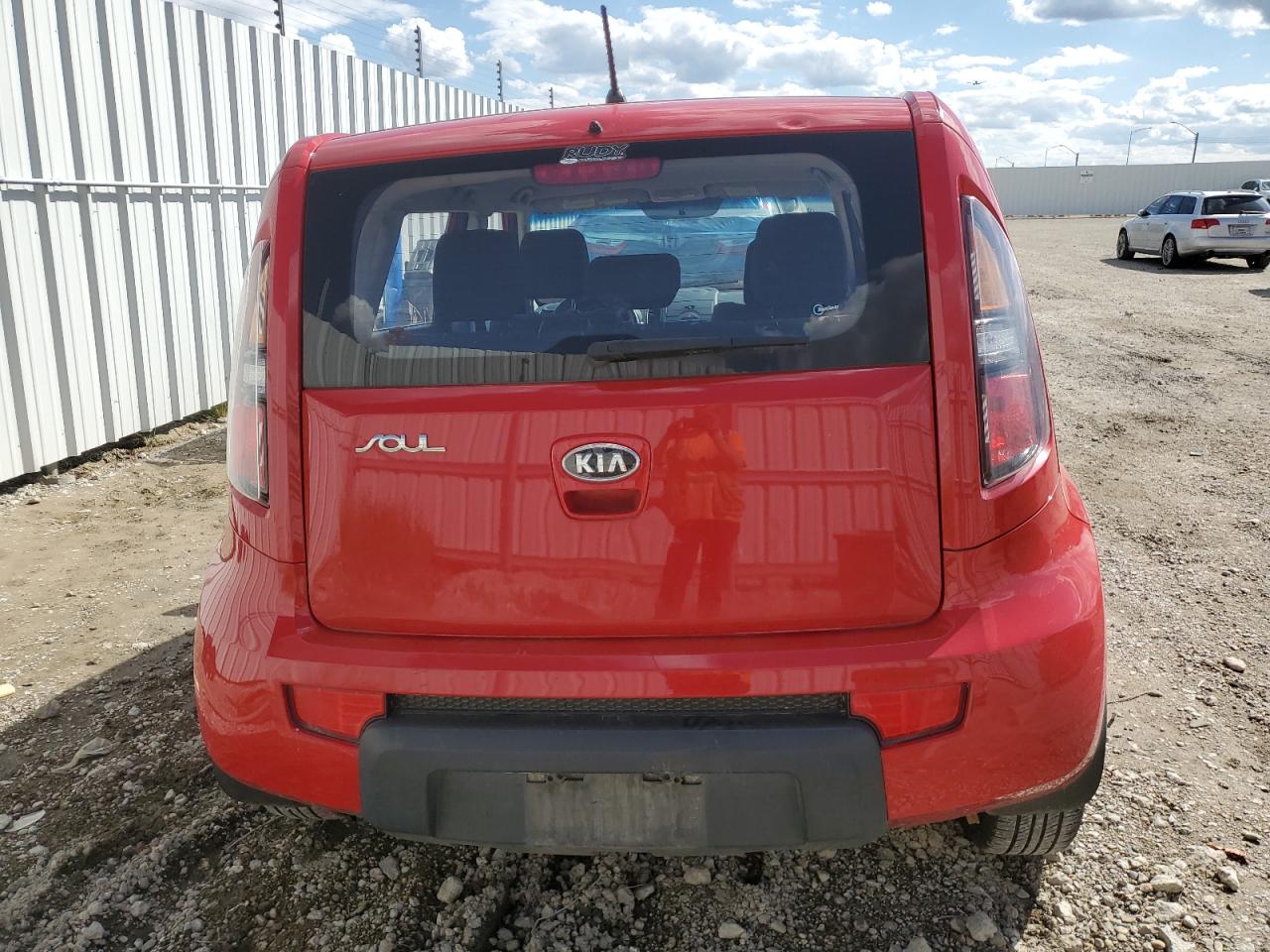 2011 Kia Soul VIN: KNDJT2A17B7311708 Lot: 59832084
