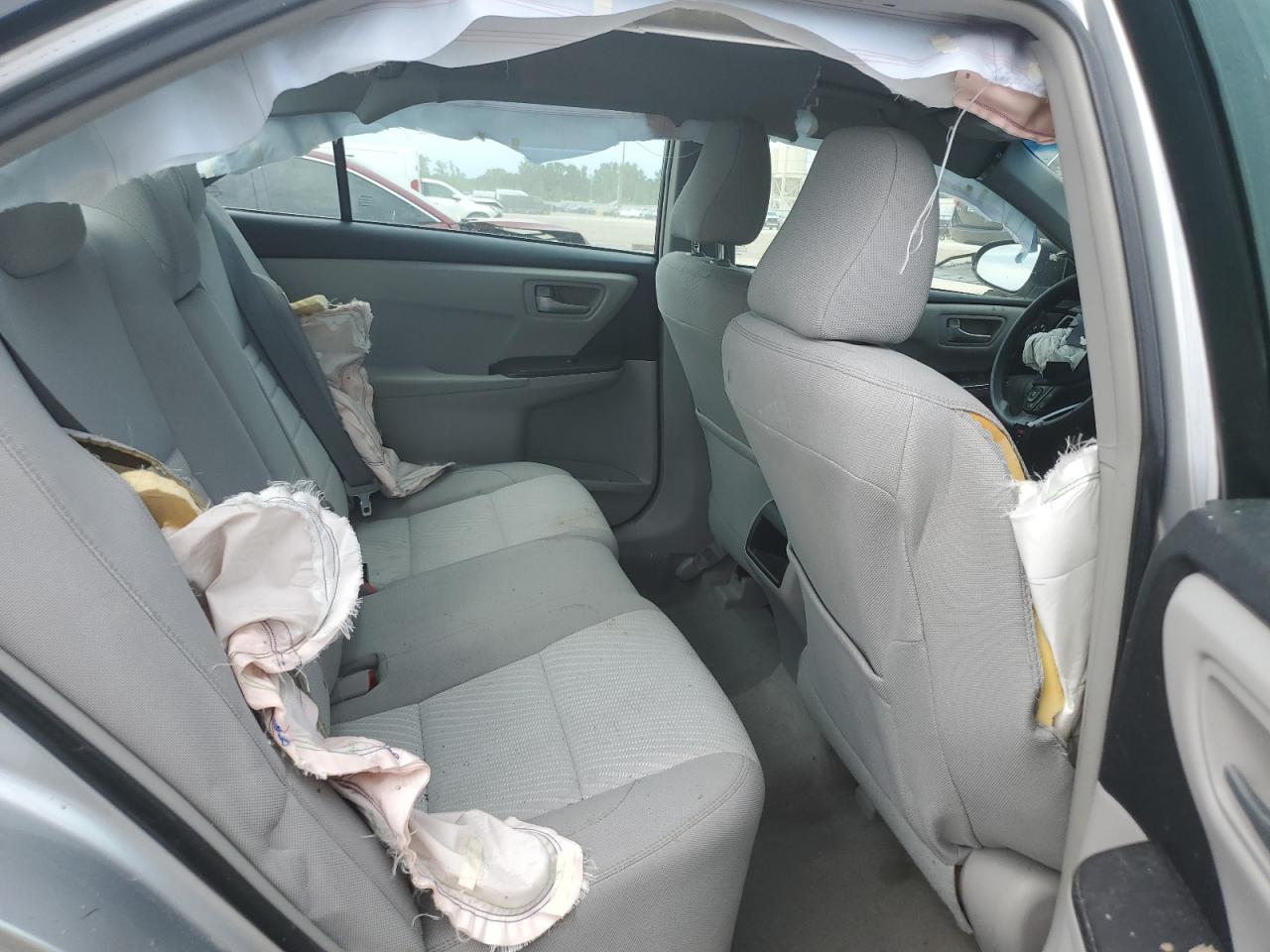 2016 Toyota Camry - Image 10