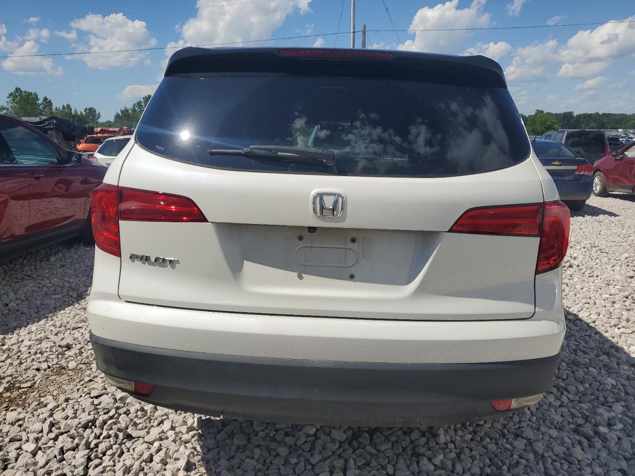 2018 Honda Pilot Lx VIN: 5FNYF5H17JB019711 Lot: 60497864