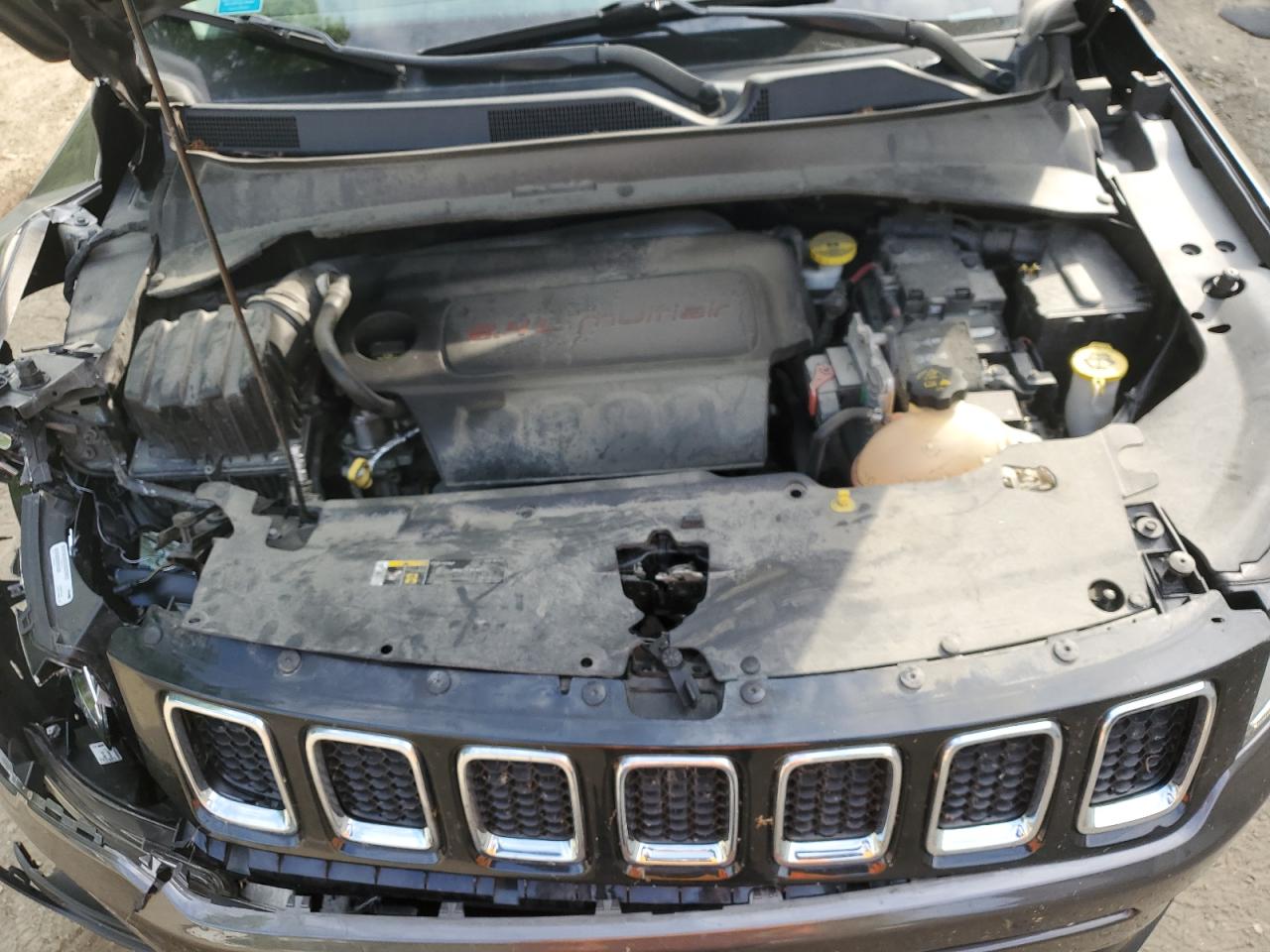 2018 Jeep Compass Latitude VIN: 3C4NJDBB7JT320865 Lot: 57175844