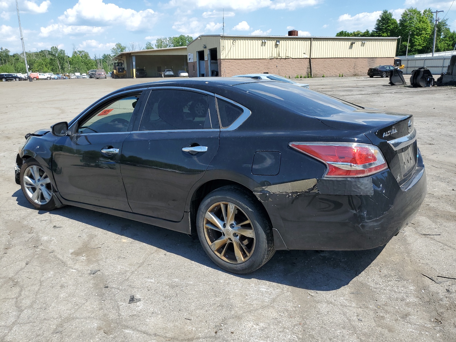 2014 Nissan Altima 2.5 vin: 1N4AL3AP1EC146167