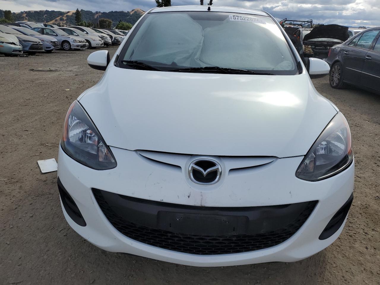 2014 Mazda Mazda2 Sport VIN: JM1DE1KZXE0175075 Lot: 57522674