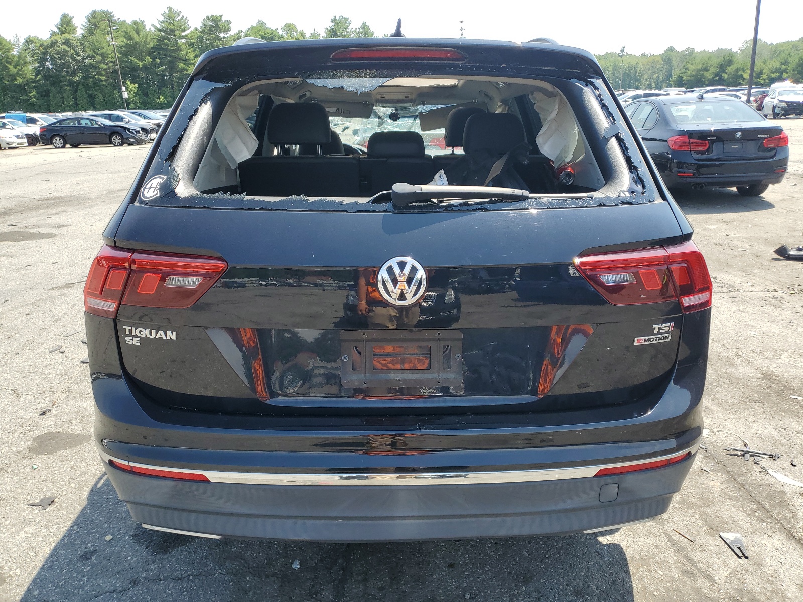 3VV2B7AX5JM050836 2018 Volkswagen Tiguan Se