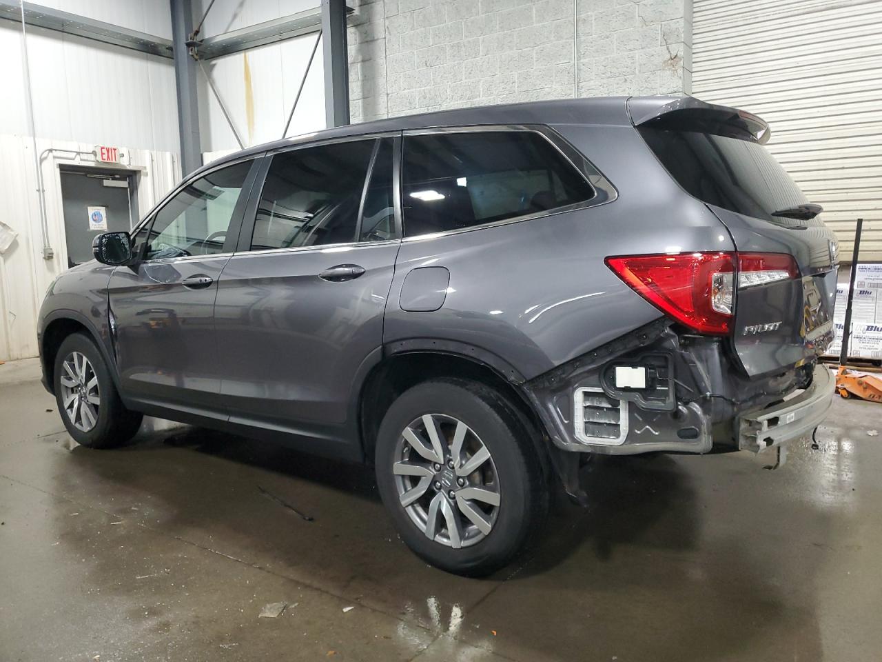 5FNYF6H58KB100680 2019 HONDA PILOT - Image 2