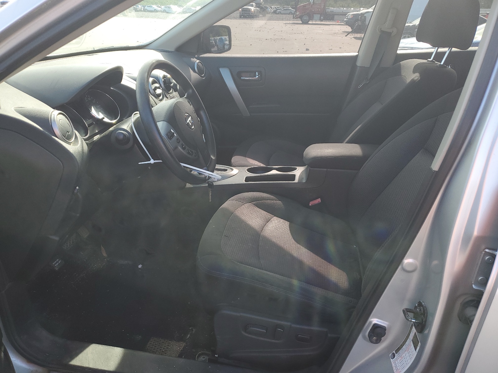 JN8AS5MV5BW661562 2011 Nissan Rogue S