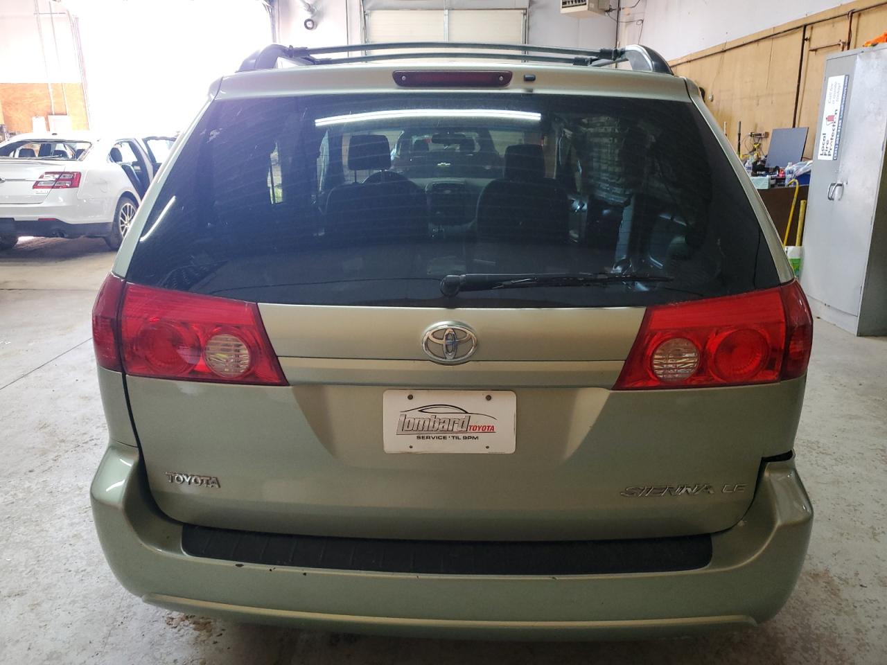 2006 Toyota Sienna - Image 6
