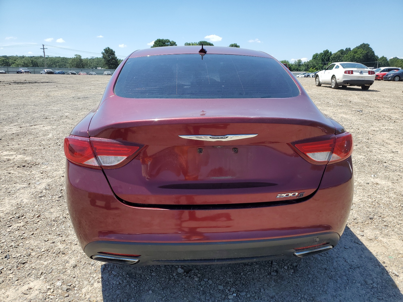 1C3CCCBBXFN665203 2015 Chrysler 200 S