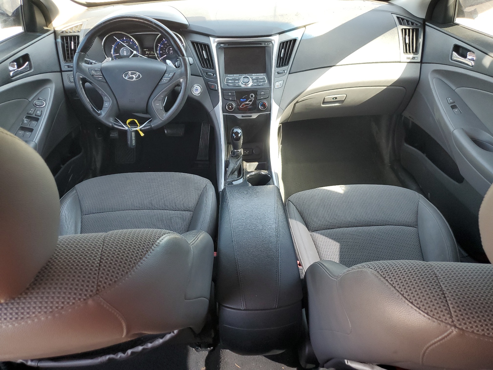 5NPEC4AC5DH703230 2013 Hyundai Sonata Se