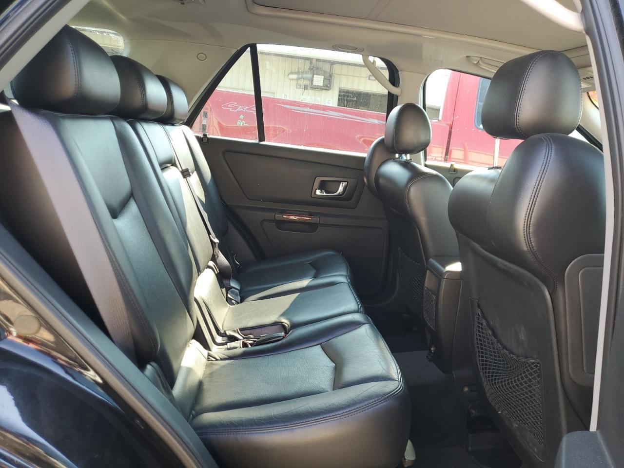 2004 Cadillac Srx VIN: 1GYEE637340189925 Lot: 59745604