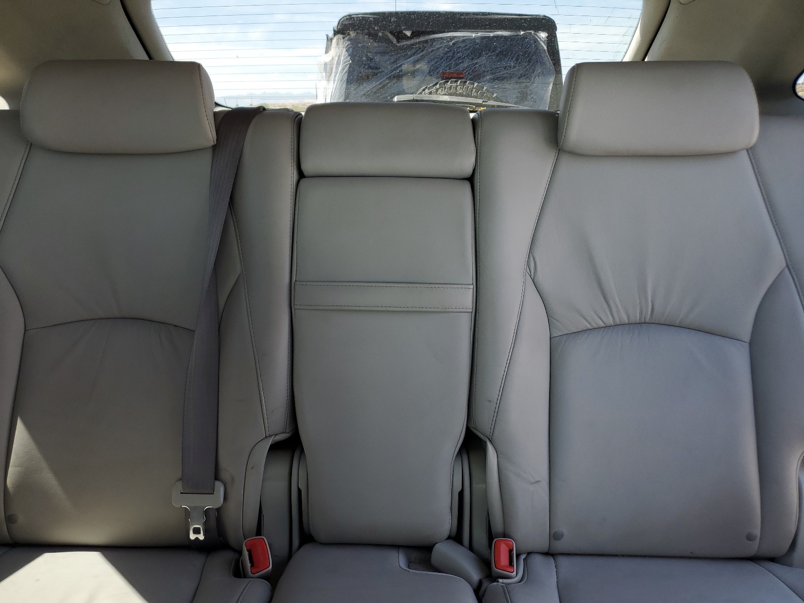 2T2GA31U45C034319 2005 Lexus Rx 330