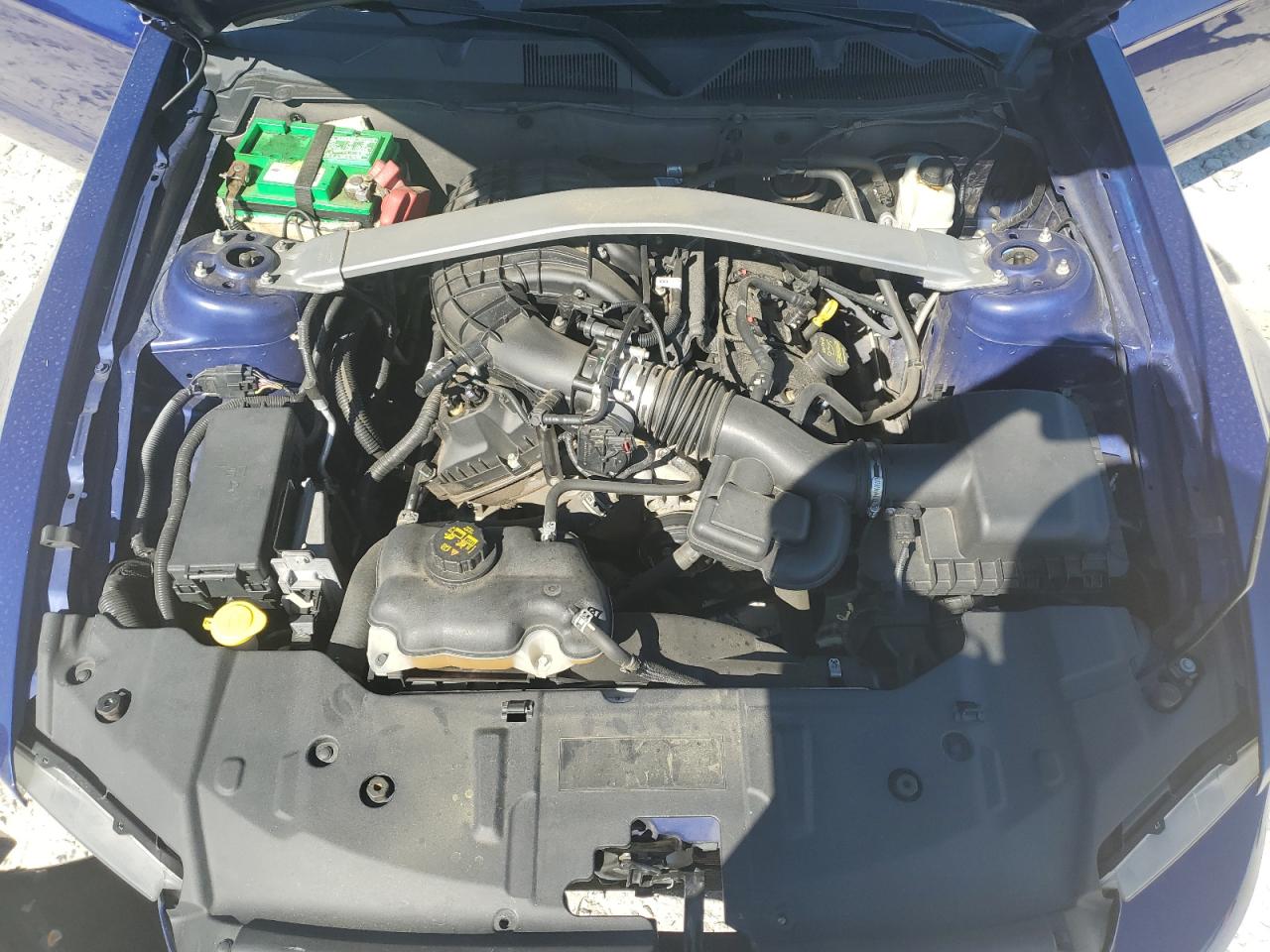 2014 Ford Mustang - Image 13