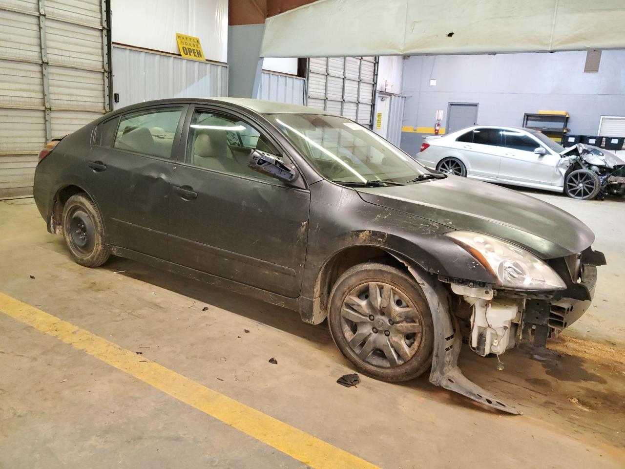 2012 Nissan Altima - Image 4