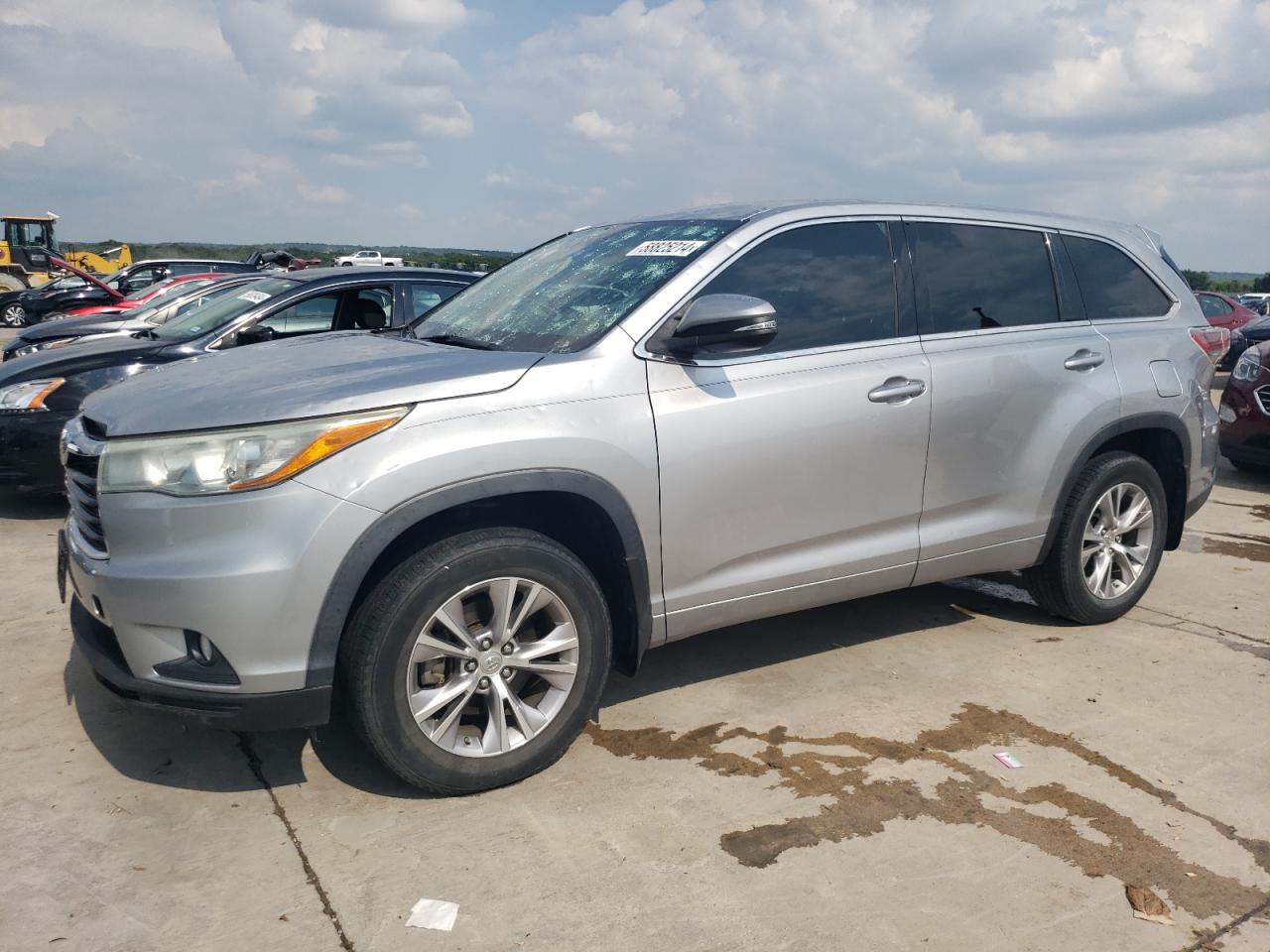 5TDZKRFH8FS056714 2015 TOYOTA HIGHLANDER - Image 1