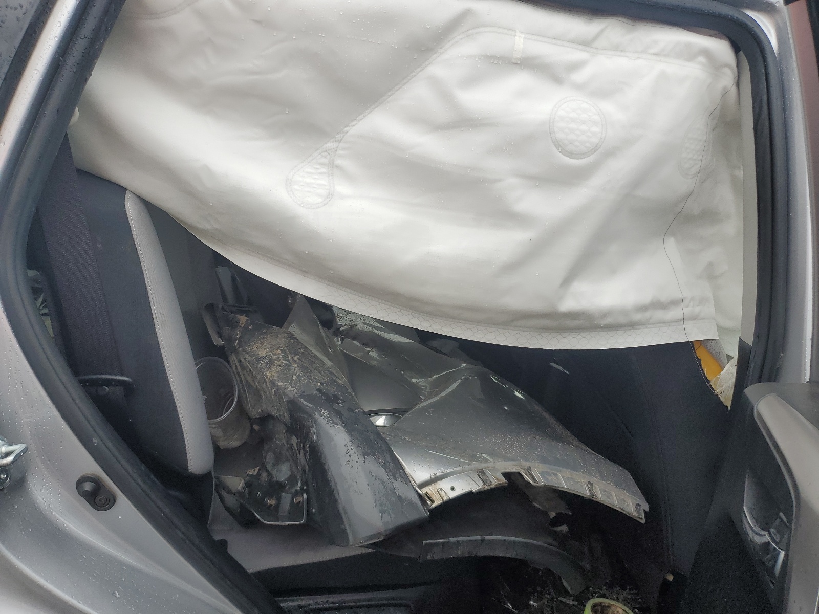 JTMRJREV9HD078228 2017 Toyota Rav4 Hv Le