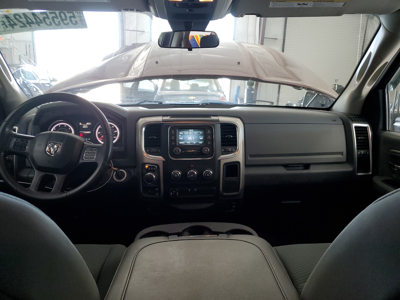 1C6RR7LT5HS602279 2017 Ram 1500 Slt