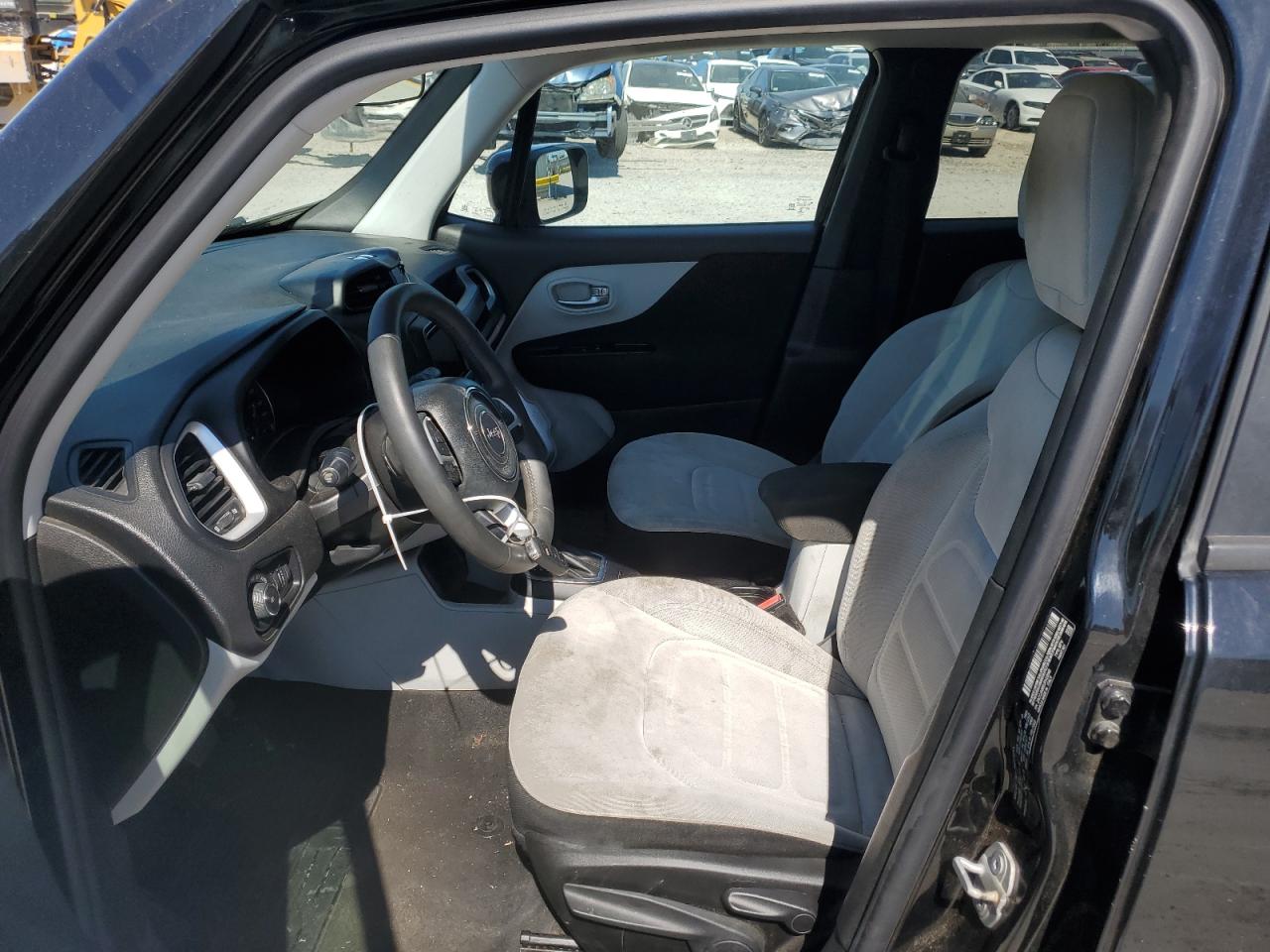 2018 Jeep Renegade Latitude VIN: ZACCJABB8JPH33648 Lot: 57350304