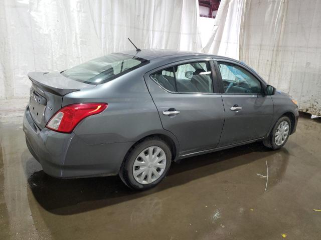  NISSAN VERSA 2018 Szary