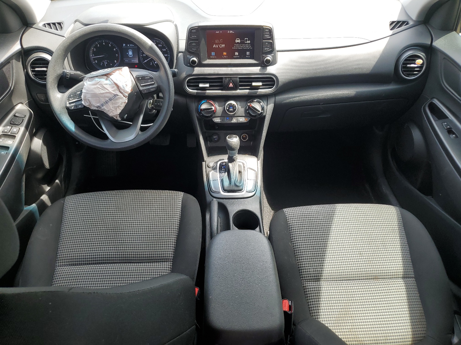 KM8K12AA3LU415590 2020 Hyundai Kona Se