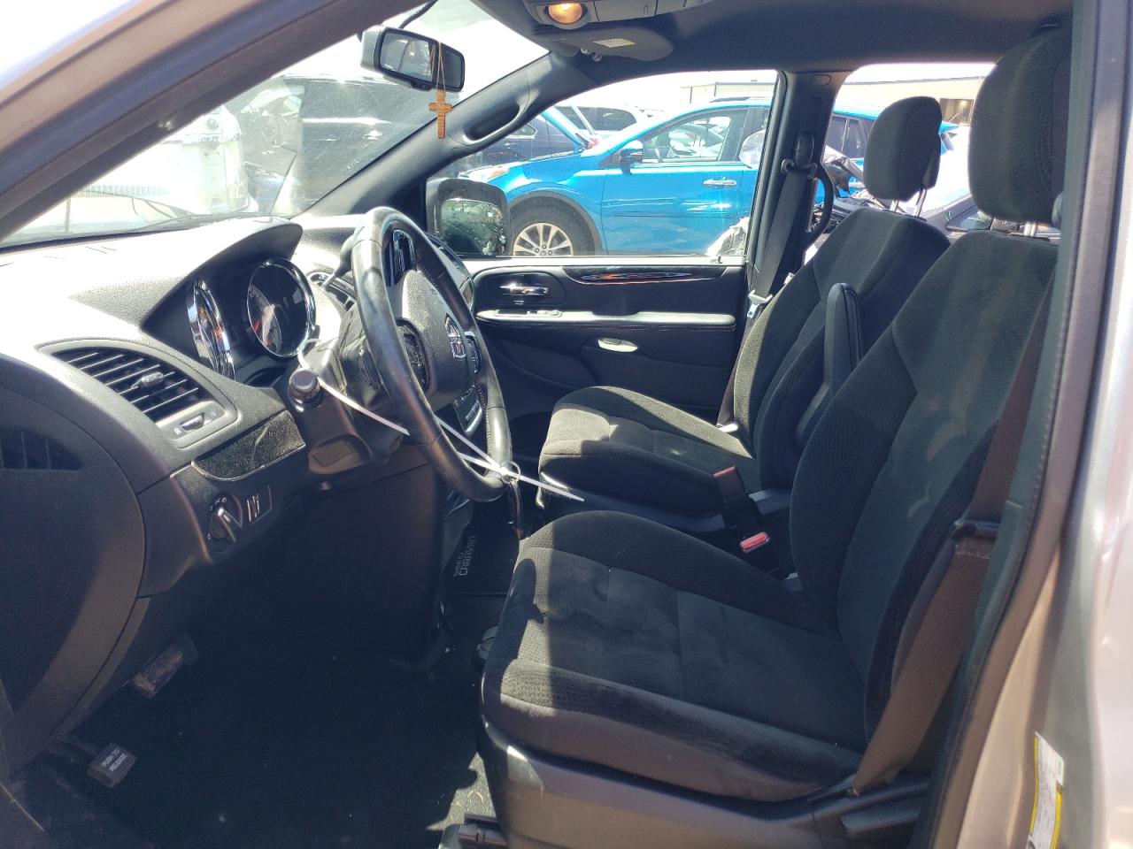2017 Dodge Caravan - Image 7