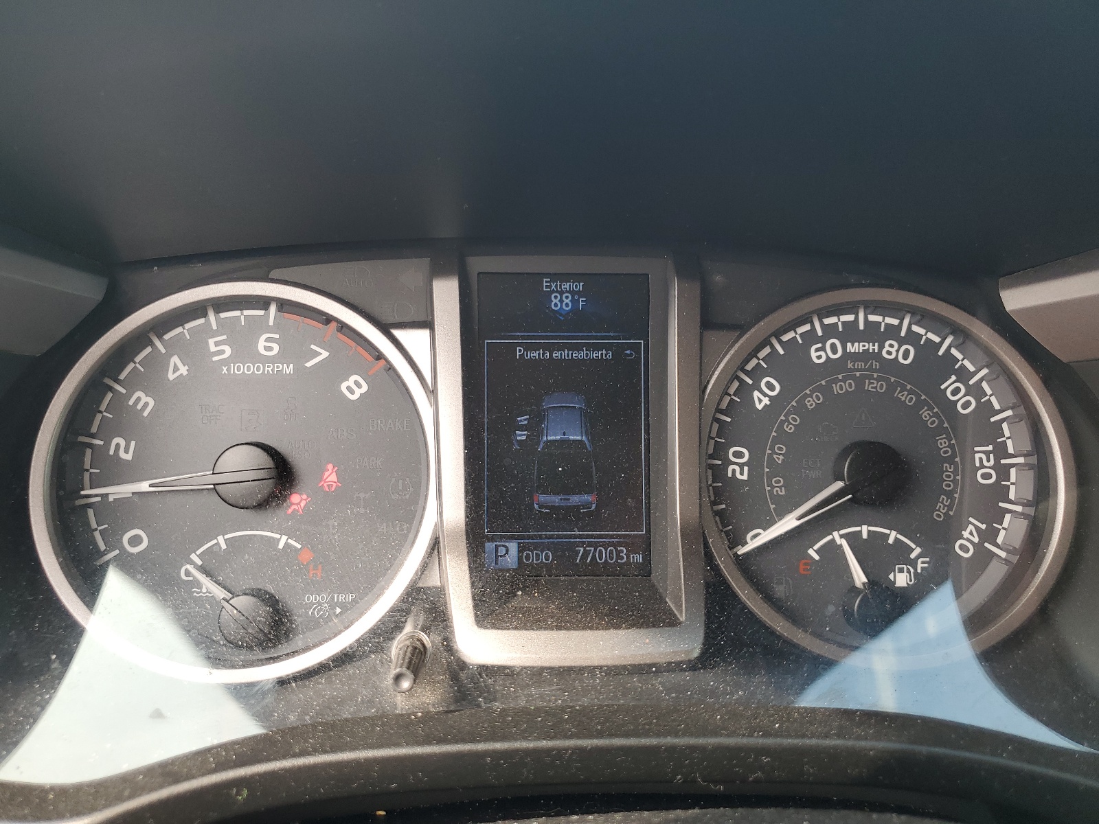 3TMAZ5CNXJM075835 2018 Toyota Tacoma Double Cab