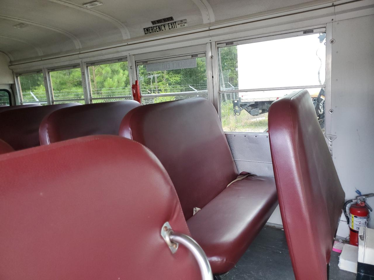 2005 Chevrolet Express G3500 VIN: 1GBJG31U351195228 Lot: 59689404