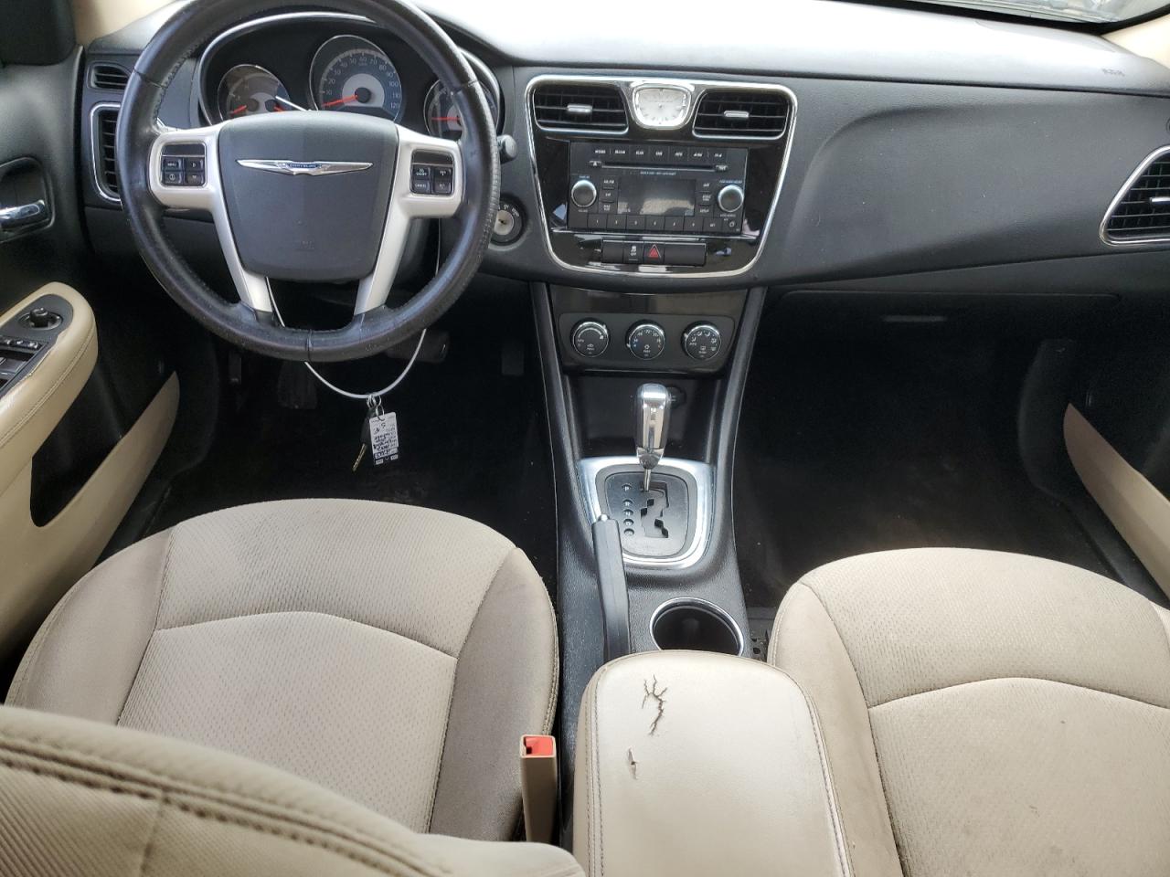 2012 Chrysler 200 - Image 8