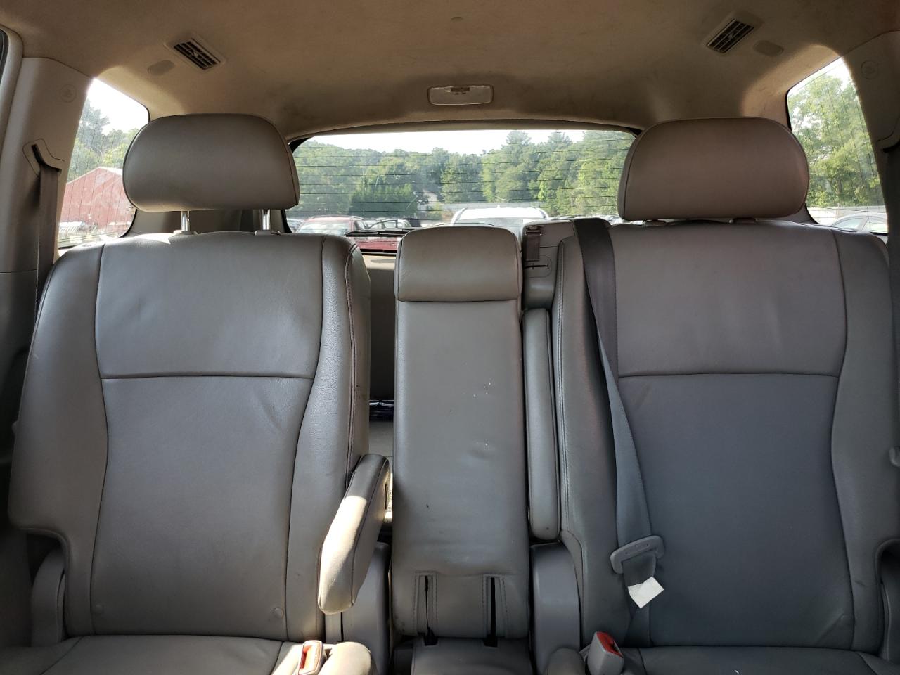 2011 Toyota Highlander Base VIN: 5TDBK3EH5BS050699 Lot: 60553594