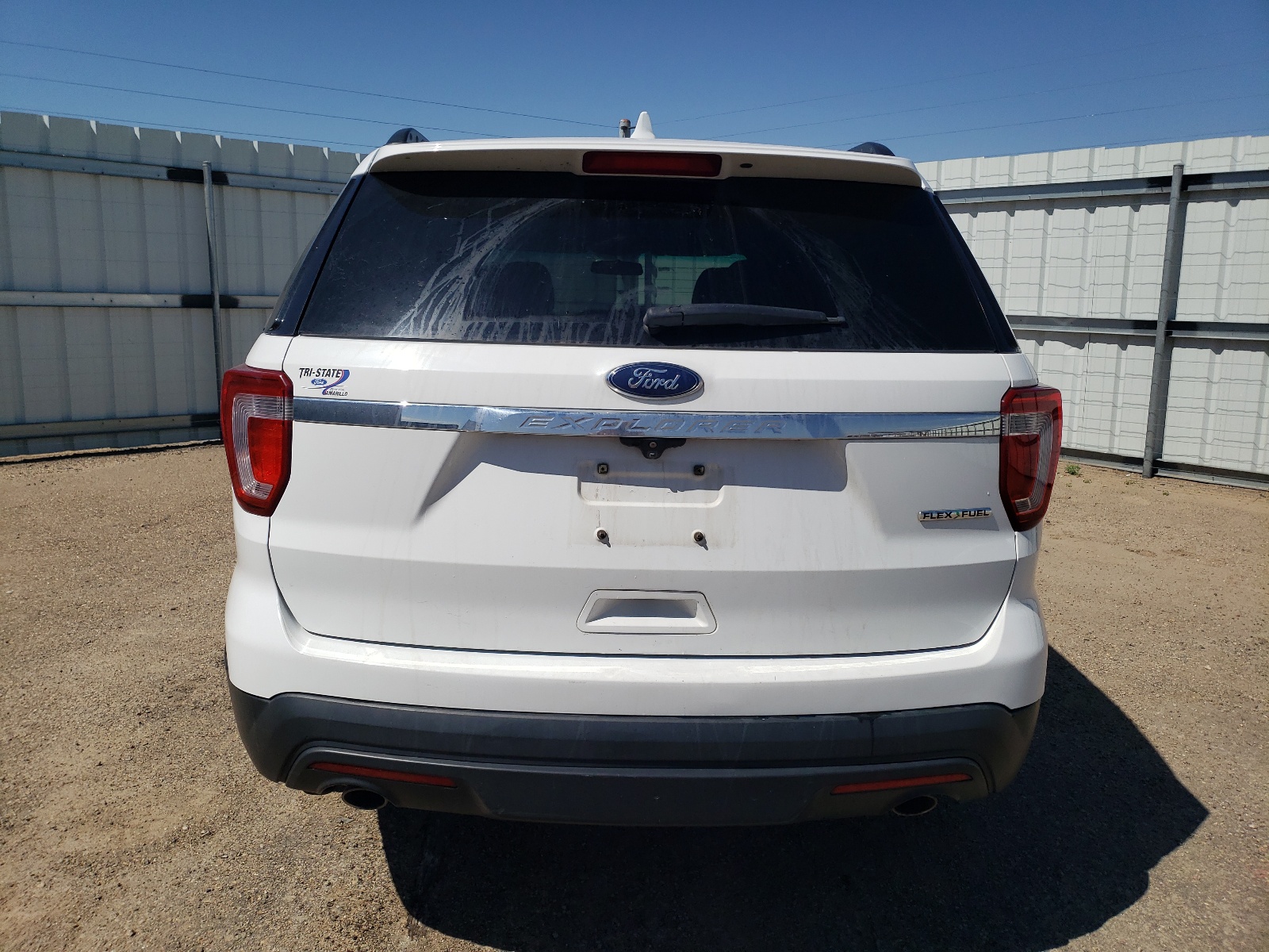 2016 Ford Explorer vin: 1FM5K7B86GGB04825