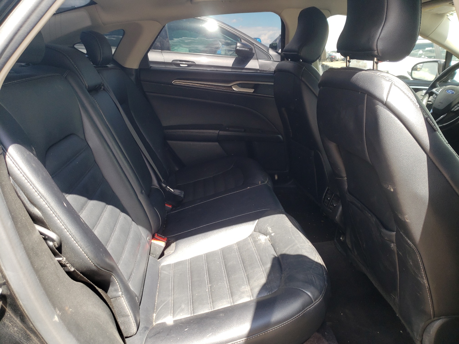 3FA6P0T9XHR121202 2017 Ford Fusion Se