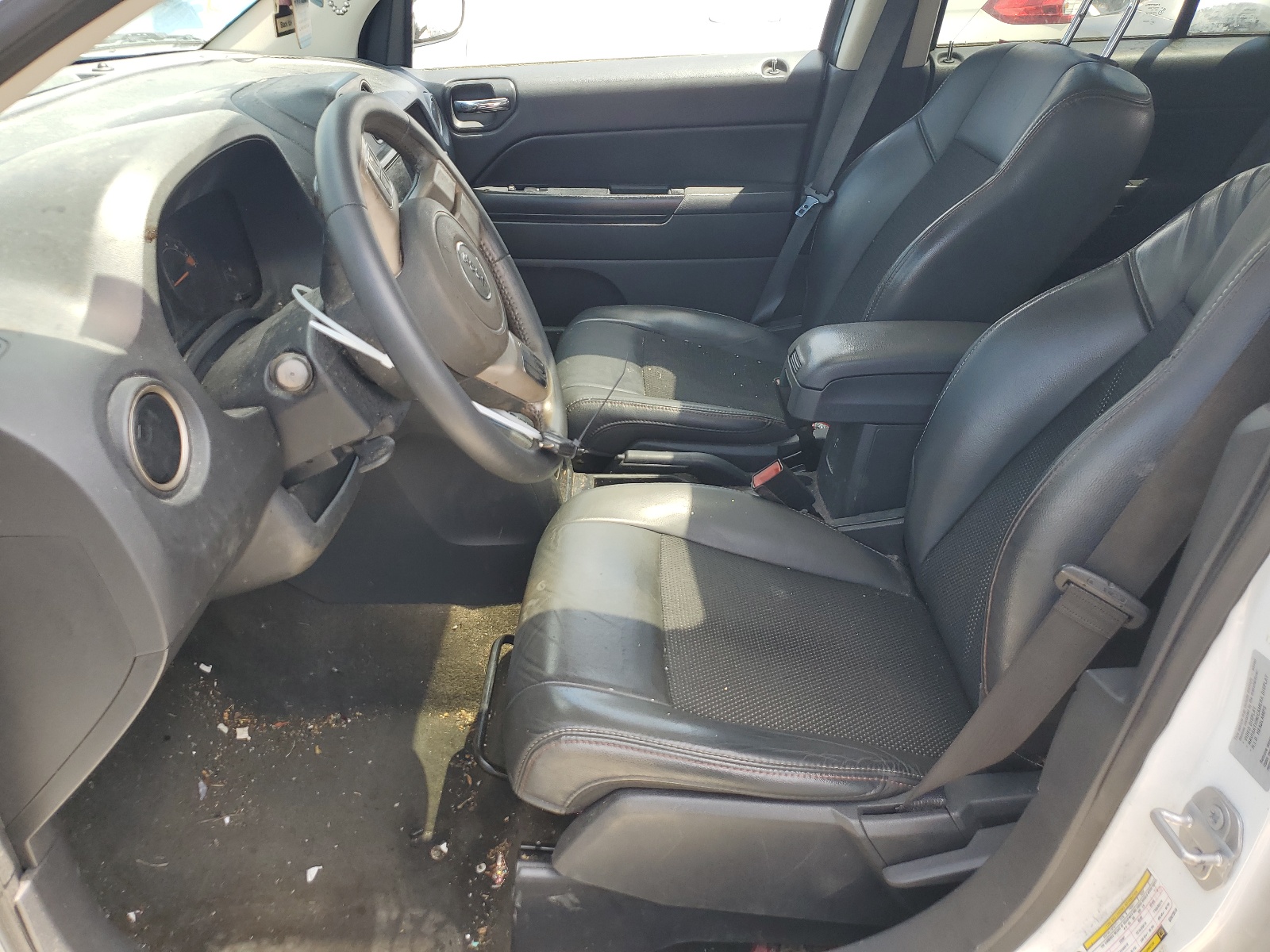 1C4NJDBB0GD673513 2016 Jeep Compass Sport