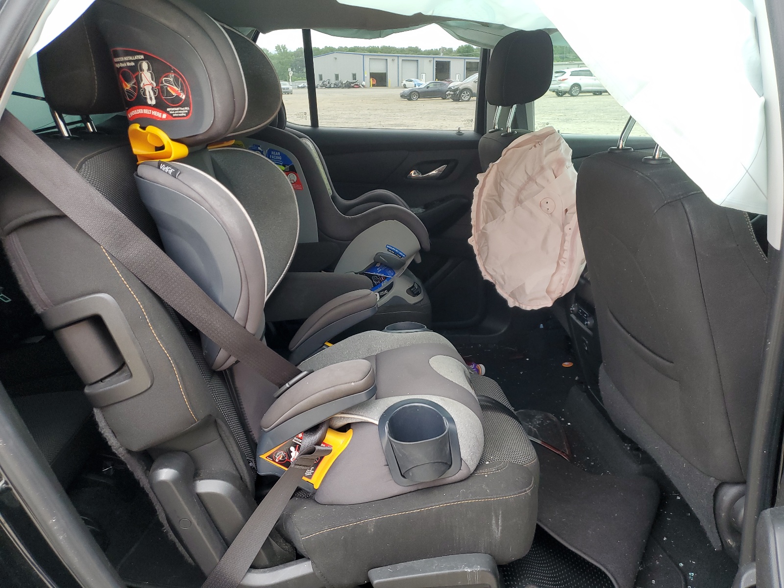 1GNERGKW2JJ118351 2018 Chevrolet Traverse Lt